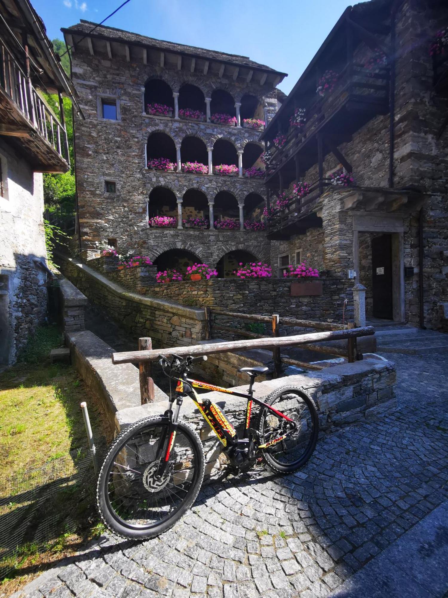 Dimora Storica Casa Vanni Villadossola Exterior photo